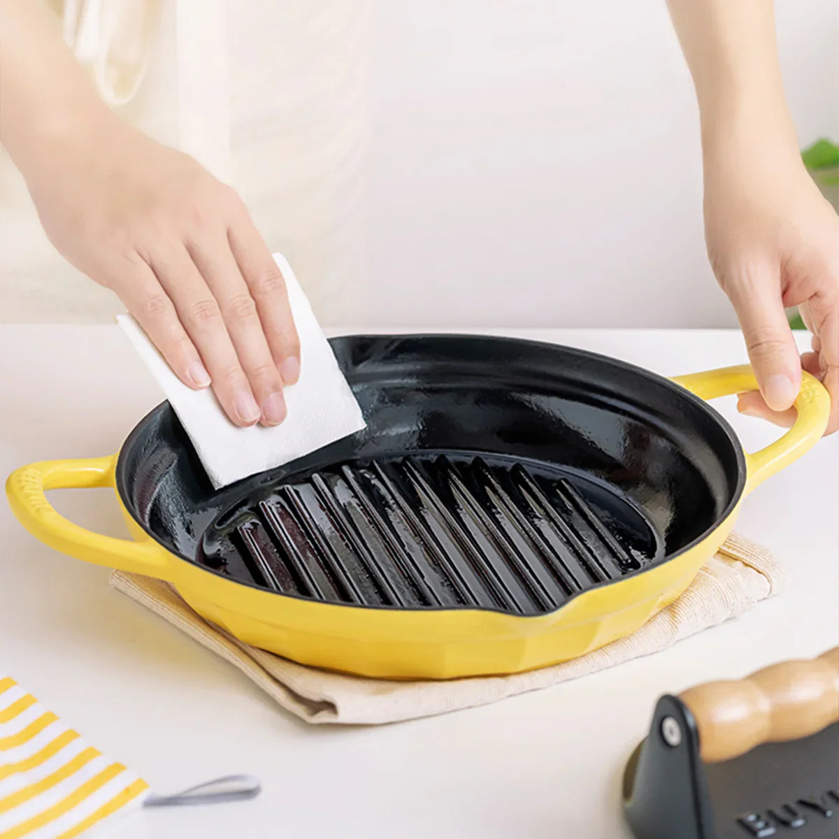 BUYDEEM CP553 Enameled Cast Iron Grill Pan BUYDEEM CP553 Enameled Cast Iron Grill Pan