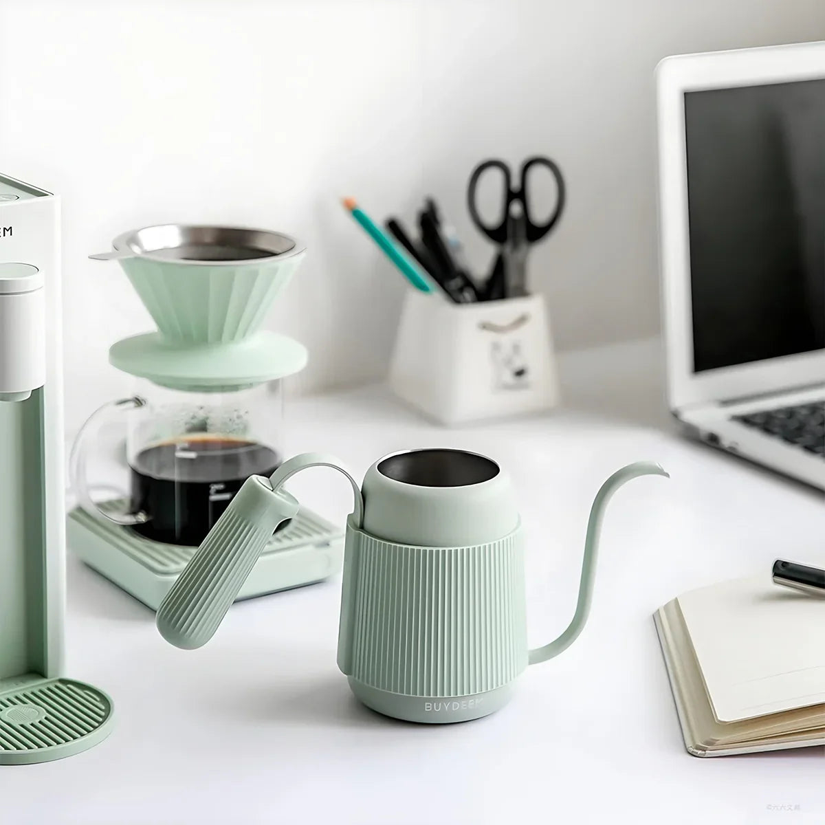 BUYDEEM Gooseneck Pour Over Coffee Kettle Green BUYDEEM Gooseneck Pour Over Coffee Kettle Green