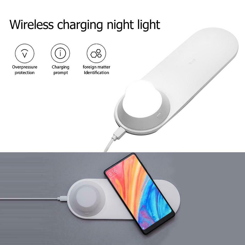 YEELIGHT 无线快速充电器和 LED 小夜灯